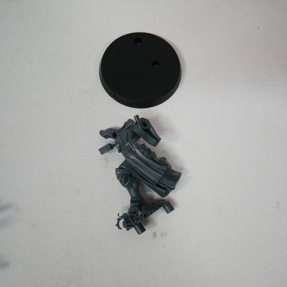 Warhammer Age Of Sigmar Stormcast Evocator-Prime GW OOP New On Sprue - Picture 3 of 4